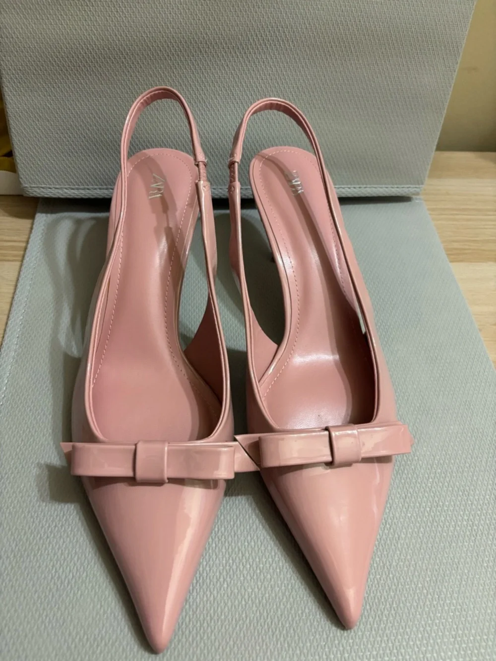 ZARA Blush Pink Patent Slingback Heels Bow Detail EU 41 - Picture 1 of 6